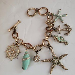 Nautical themed bracelet with 7 charms